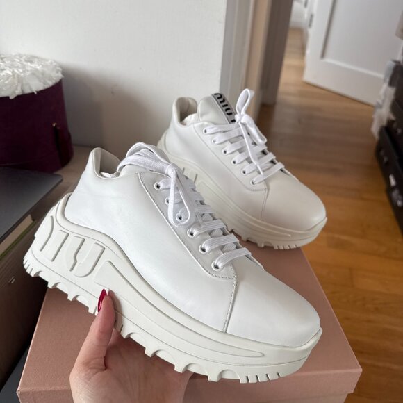 NWT Miu Miu Platform Chunky Low Top Sneakers White Leather Upper Lace Up Sz 40 - Picture 4 of 9